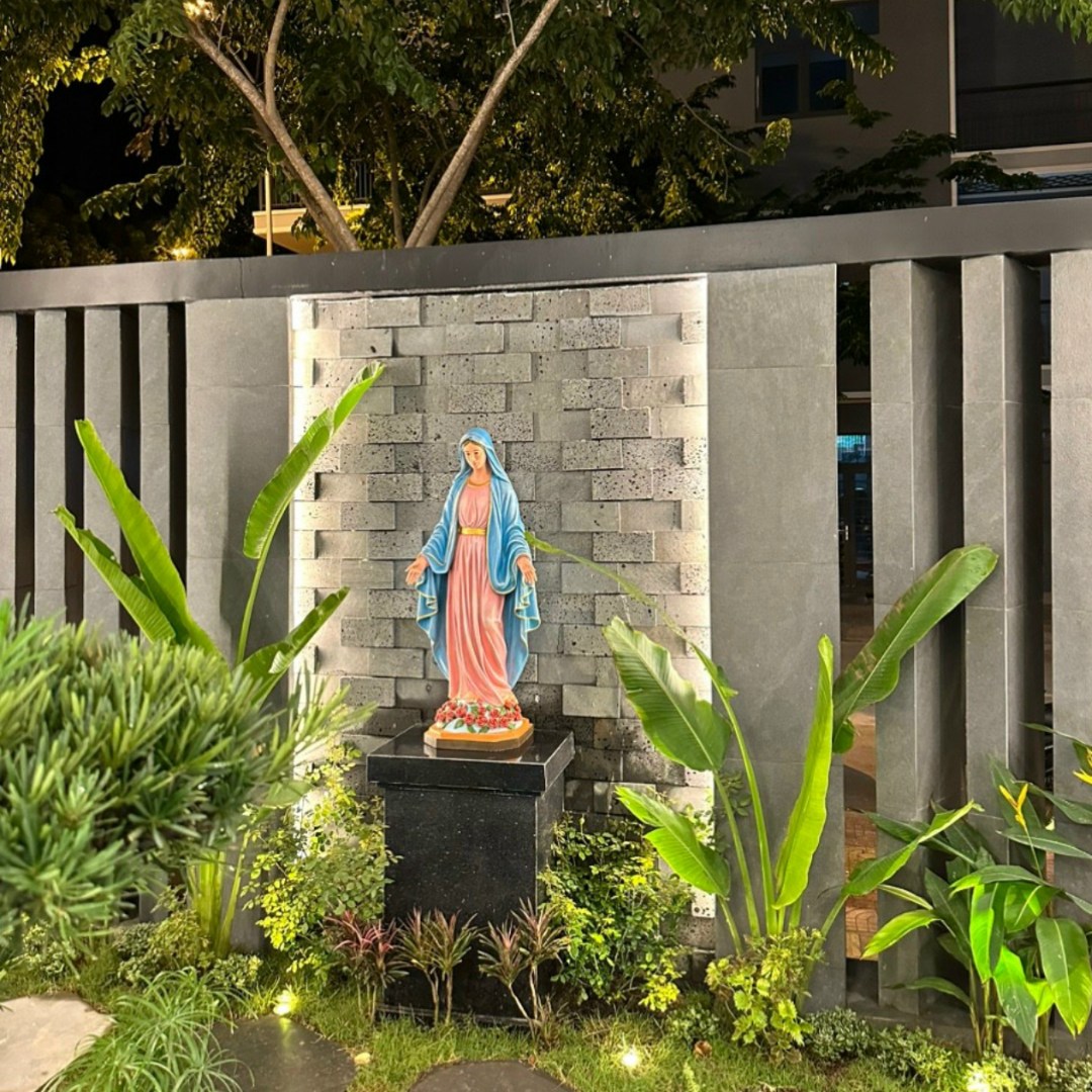 Tượng Đức Mẹ Ban Ơn Polyresin cao 1 mét tại Ninh Thuận