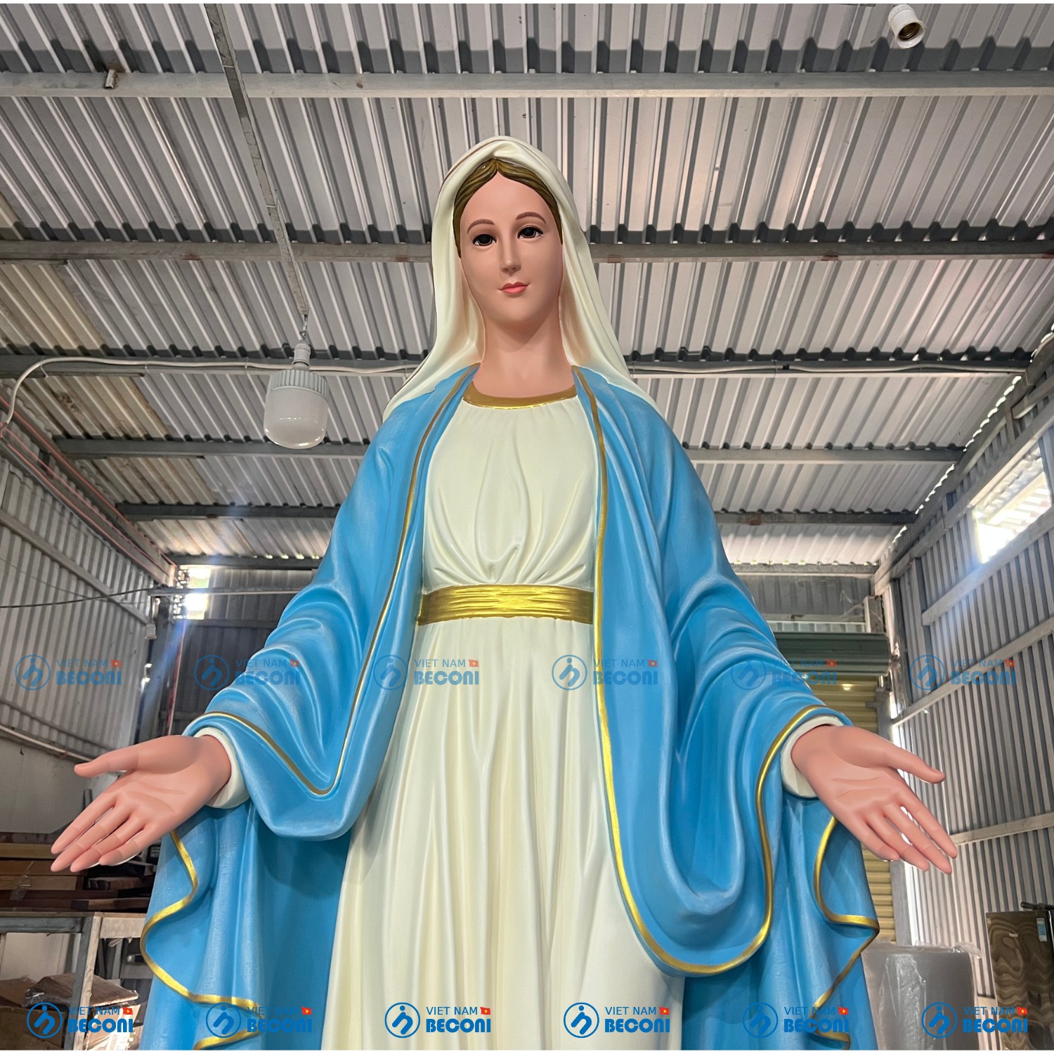 Tượng Đức Mẹ Ban Ơn 1.6 mét – khách hàng tại Long An