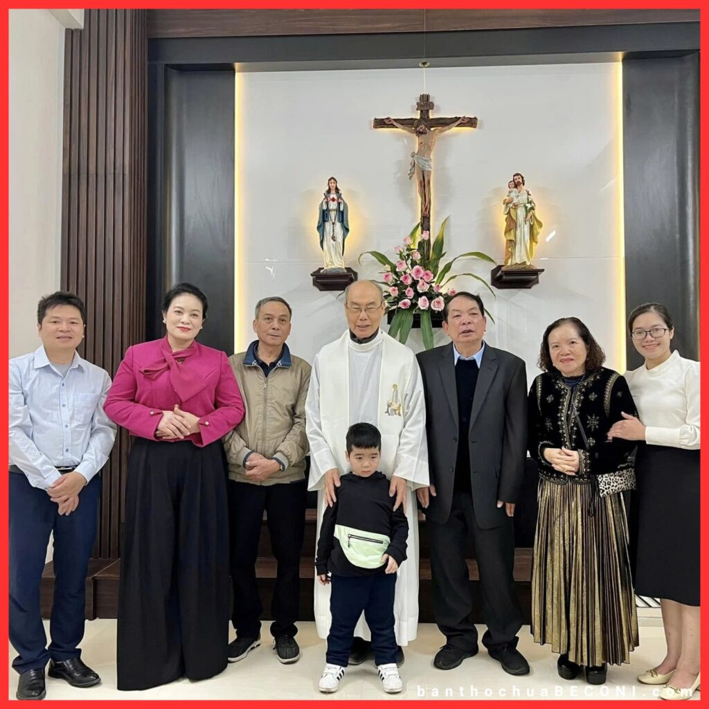 Bàn thờ Công giáo BECONI là một tác phẩm nghệ thuật tâm linh, là một phong cách riêng rất đặc biệt, kết hợp hài hòa giữa truyền thống và hiện đại. Được chế tác tỉ mỉ từ những chất liệu cao cấp như gỗ Gõ đỏ, Gỗ Hương, Gỗ Lim, Gỗ Bách Xanh; MDF, HDF của những thương hiệu nổi tiếng như An Cường. Mỗi Bộ Bàn Thờ Công Giáo (Bàn Thờ Chúa) được chế tác bởi BECONI đều mang một vẻ đẹp độc đáo, góp phần tạo nên không gian thờ phụng trang nghiêm và ấm áp cho mỗi gia đình. Với thiết kế đa dạng, BECONI đáp ứng mọi nhu cầu của khách hàng, từ những mẫu bàn thờ truyền thống đến những mẫu bàn thờ hiện đại, phù hợp với nhiều không gian khác nhau.