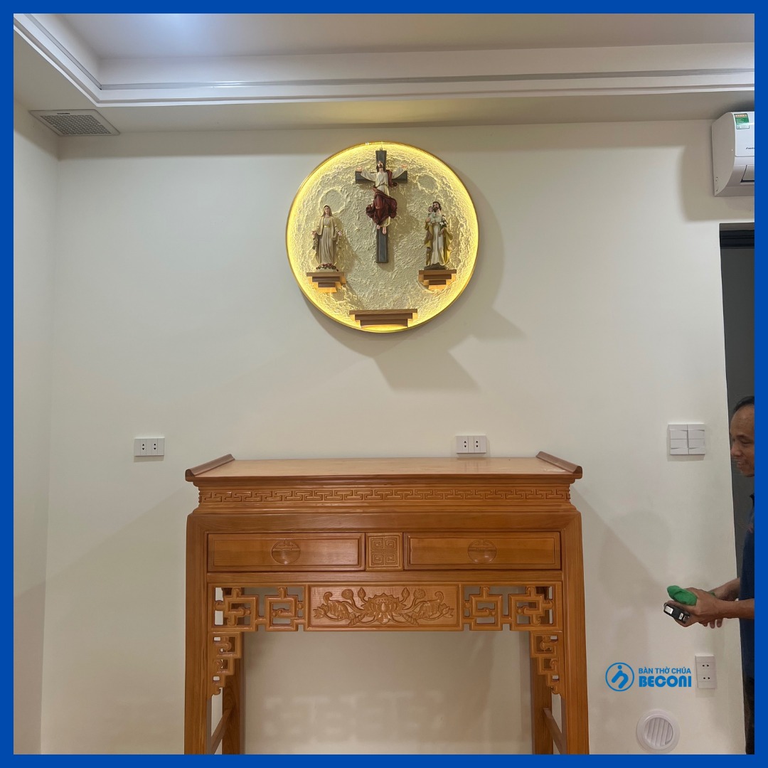 Bàn Thờ Công Giáo hình tròn 80 cm ở Hoàng Diệu, Thủ Đức, TpHCM