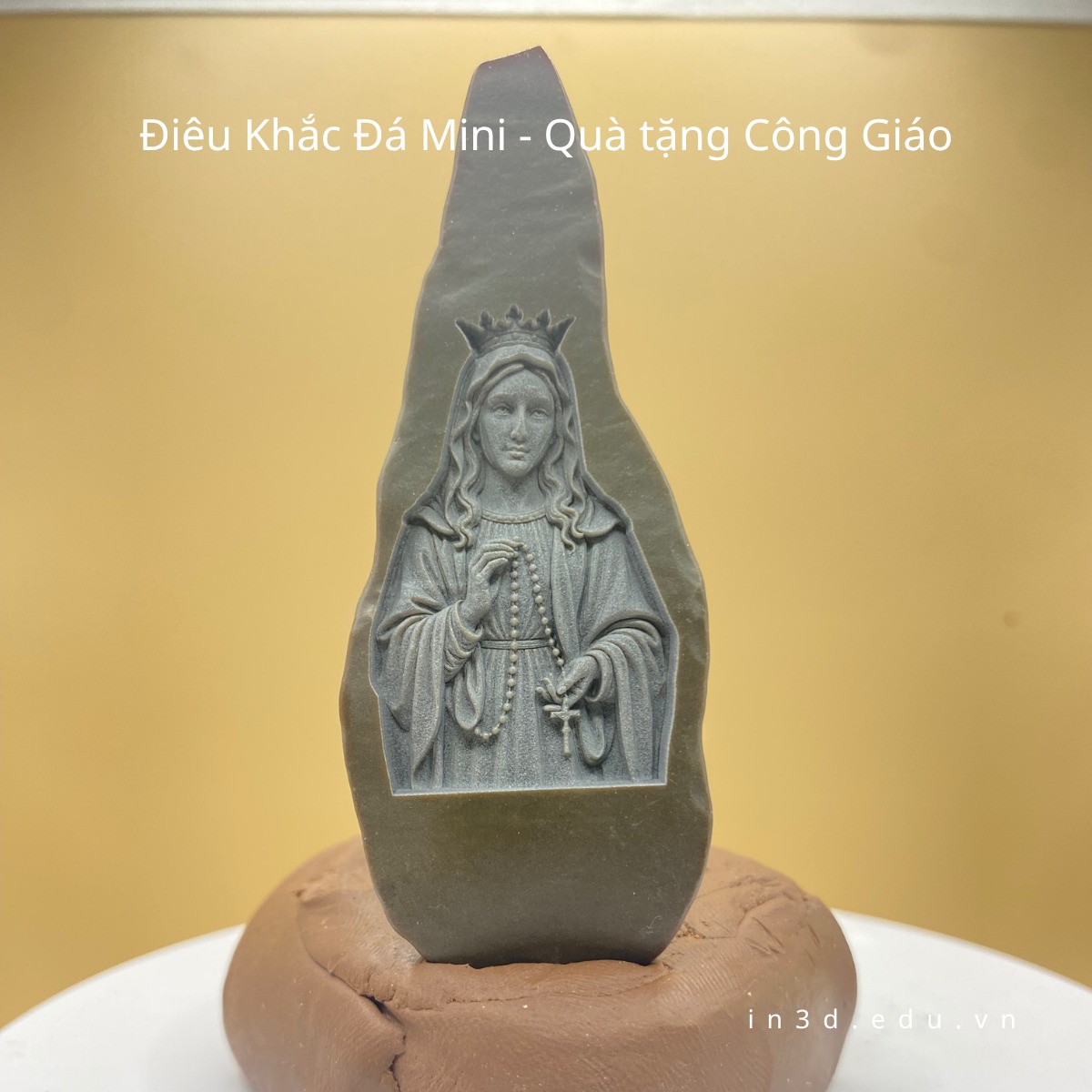 Phù điêu Đức Mẹ Mân Côi đẹp