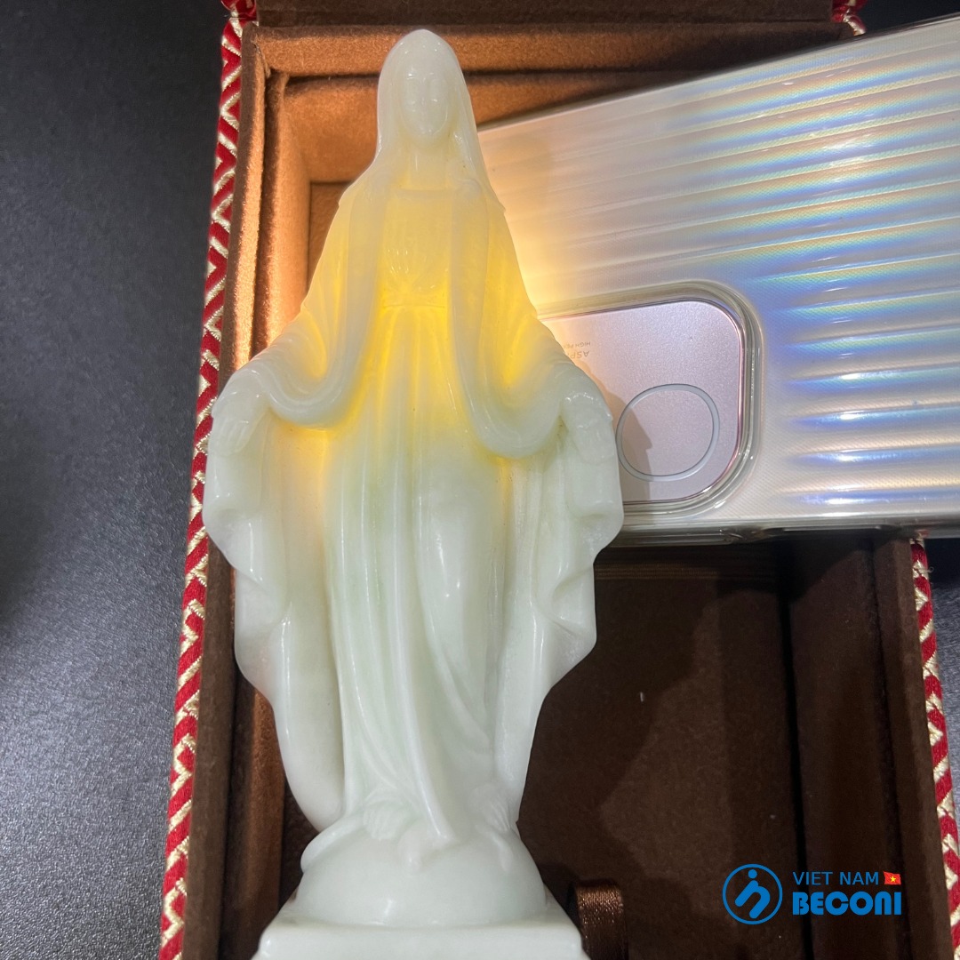 Tượng Đức Mẹ Ban Ơn bằng ngọc Lam Điền (có giấy)